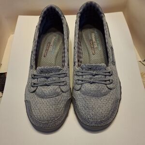 Skechers Women's Light Gray Loafers